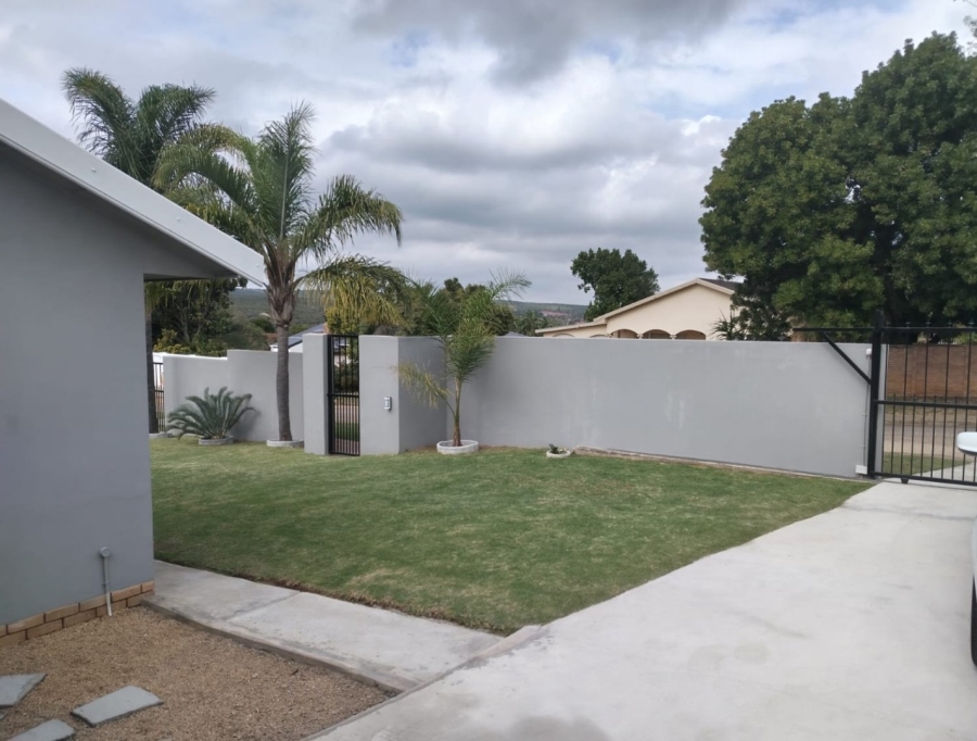 4 Bedroom Property for Sale in Vanes Estate Eastern Cape